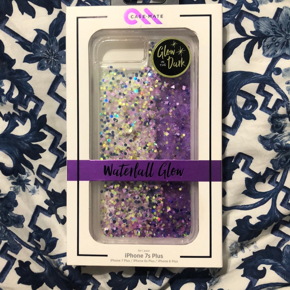 Case-mate Glow in the Dark “Waterfall Glow” case